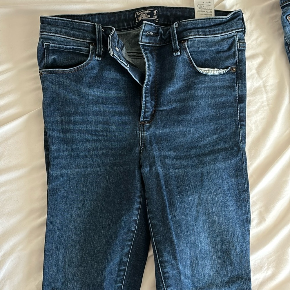 Abercrombie Simone high rise super skinny jeans. Great condition.